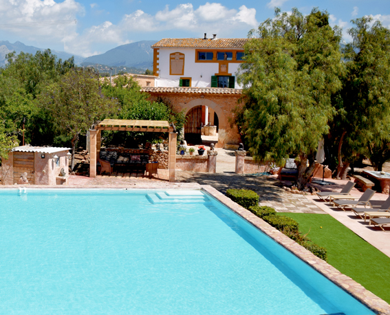 holiday finca mallorca with pool