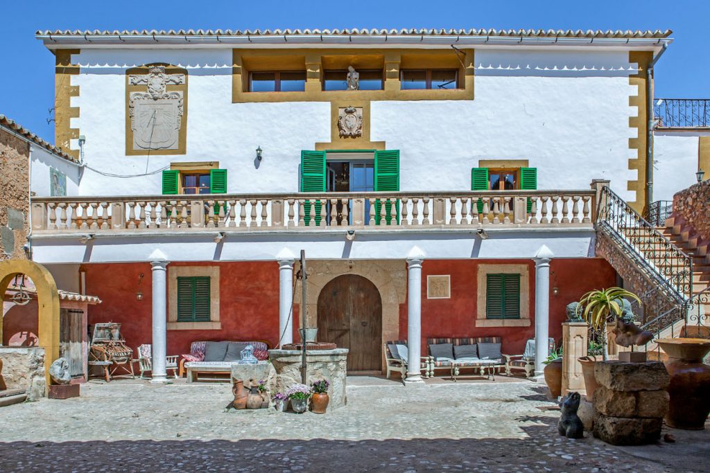 Majorcan Finca Son valent